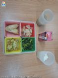 白米飯/燒烤雞翅/西滷菜/肉絲混炒/有機皇宮菜/牛蒡湯/果汁